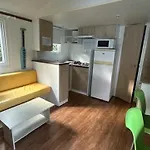 Le Paradis Lacanau مكان تخييم